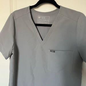 Cement one pocket Figs top